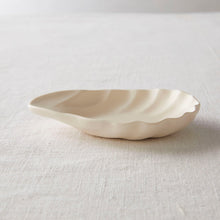 画像をギャラリービューアに読み込む, 亀田文 貝がら小皿