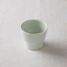 画像をギャラリービューアに読み込む, 亀田大介 白磁刻線台小鉢