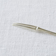 画像をギャラリービューアに読み込む, 三輪周太郎 銀製フルーツフォーク10.5cm