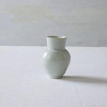 画像をギャラリービューアに読み込む, 渡辺キエ 一輪挿し