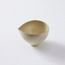 画像をギャラリービューアに読み込む, 荒賀文成 ヒビ粉引き片口