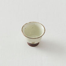 画像をギャラリービューアに読み込む, 淡海陶芸研究所 白泥小煎茶碗