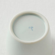 画像をギャラリービューアに読み込む, 稲村真耶 白磁蕎麦猪口