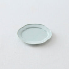 画像をギャラリービューアに読み込む, 土井善男 乳白釉木瓜板皿