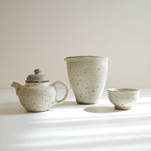 画像をギャラリービューアに読み込む, 天野千香 ヒビ粉引片口