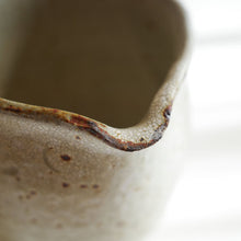画像をギャラリービューアに読み込む, 天野千香 ヒビ粉引片口