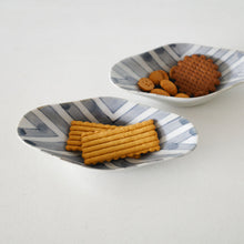 画像をギャラリービューアに読み込む, 安齋新・厚子 白磁染付ふね