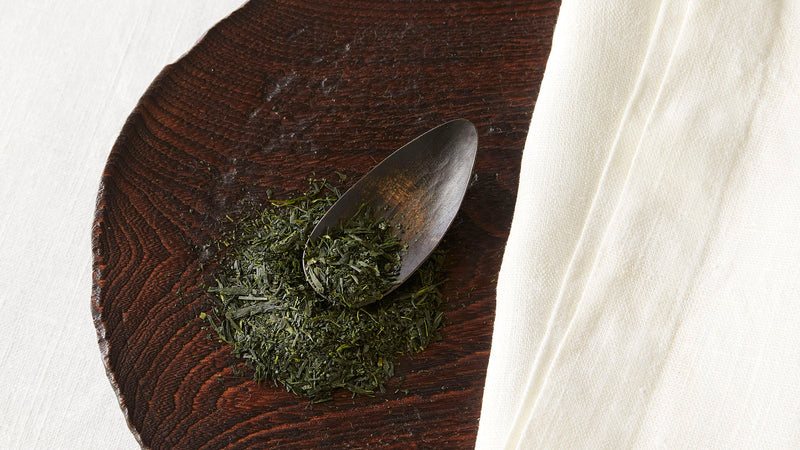お茶がさらに愛おしくなる茶道具。南裕基「茶さじ（しずく）」