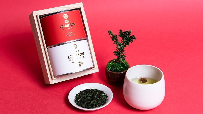 2022年の「無病息災」を願うお茶「金粉入り大福茶（桐箱入り）」を発売！