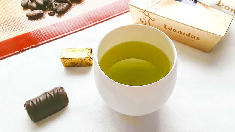 【お菓子とお茶】バレンタインに自分へのご褒美。レオニダスの「プラリネ」と「033 やまかい」で特別な午後のおやつ