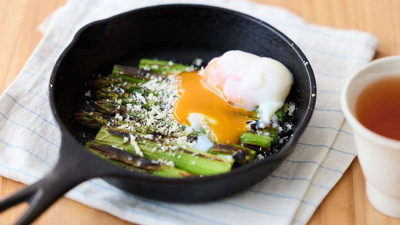 コクが広がる旬野菜レシピ。「和紅茶 さやまかおり」と初夏のアスパラガスのグリル