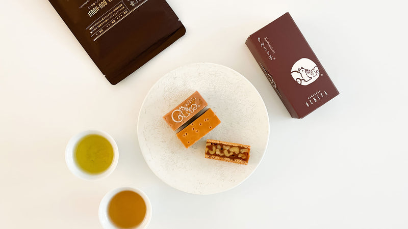 【お菓子とお茶】レトロなリスがアイコン。神奈川県銘菓 鎌倉紅谷「クルミッ子」と「やぶきた棒ほうじ」