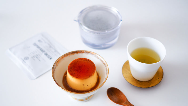 お菓子とお茶｜ひと手間かけて、ゆっくり味わいたいプリン。ACHO神楽坂「バニラキング」と「037 つゆひかり 大山」