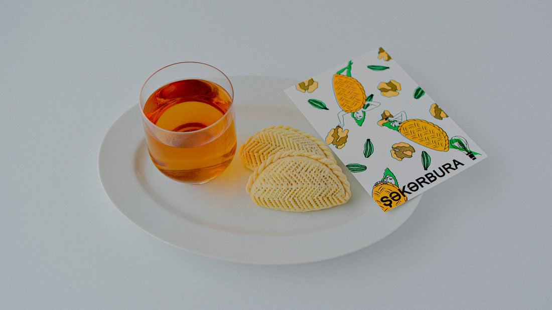お菓子とお茶｜餃子が形を変えてやってきた？！郷土菓子研究社 「シェチェルブラ」と「棒ほうじ」