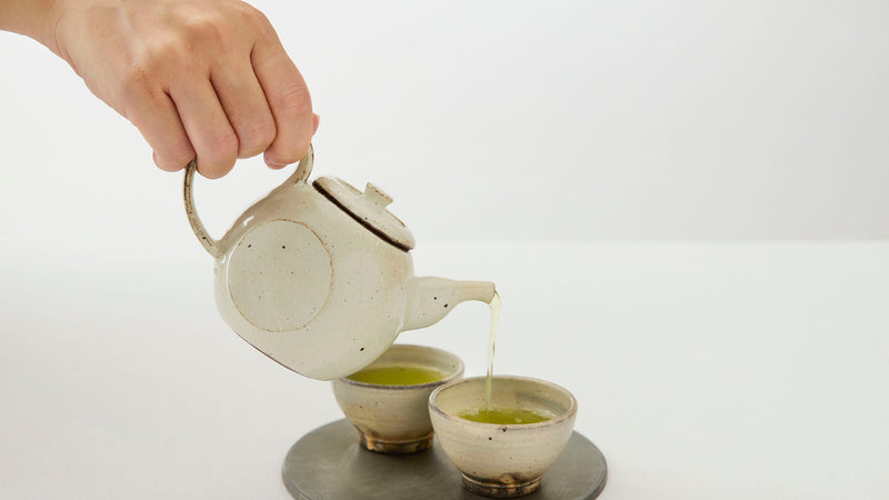 草津に根付く、新しい焼き物。淡海陶芸研究所の器