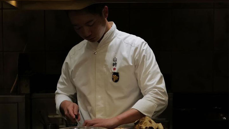 西麻布「山﨑」による味の輪郭線と奥行きを感じる料理 | 山崎志朗さんインタビュー