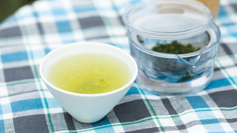 自然の中で目の前の一杯に集中する。ミルキーな香りの急冷茶レシピ