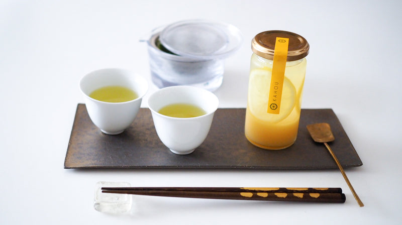 お菓子とお茶｜甘酸っぱさを、つるんと。果朋「果朋くずきり −生檸檬蜜−」と「001 はるもえぎ」