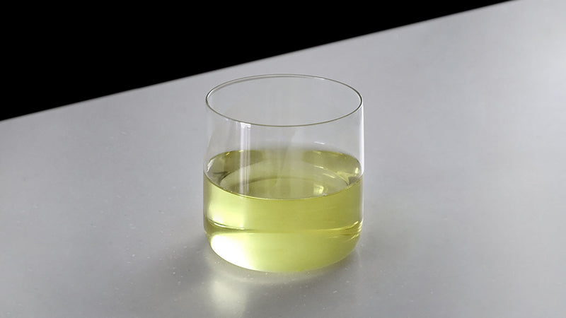 わたしの茶道具「人の行為に溶け込み、自然に存在する茶器」グラフィックデザイナー／前島淳也さん