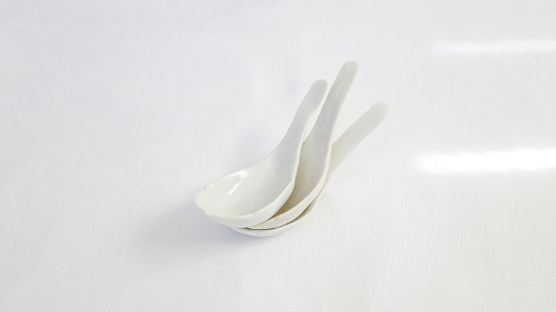 主張しすぎない柔らかな雰囲気。竹下努「稜花蓮華」