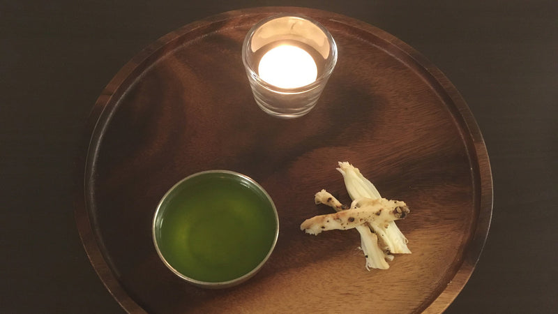 【お菓子とお茶】SHIBUYA CHEESE STANDの「さけるモッツァレラ」と「新茶 ゆたかみどり」で雨夜のおつまみティータイム