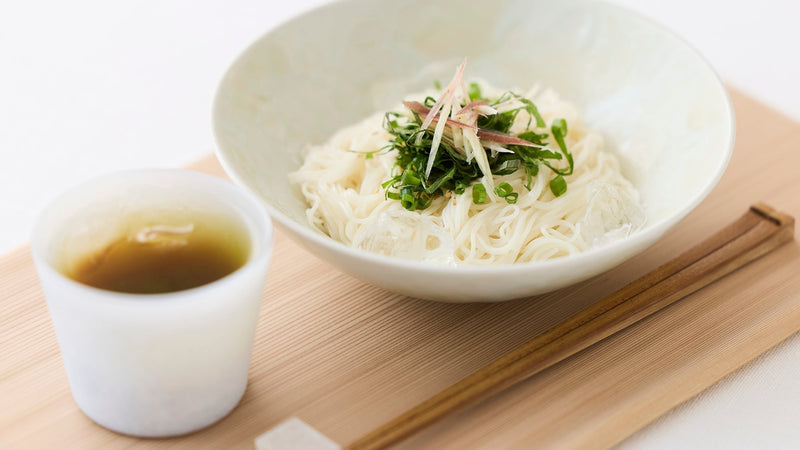 お茶で素麺を食べる！「050 茂2号」で味わう煎茶素麺レシピ