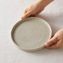 画像をギャラリービューアに読み込む, SAKUZAN 作山窯「切立プレート」
