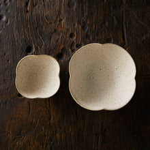 画像をギャラリービューアに読み込む, SAKUZAN 作山窯「Rinka浅ボウル」
