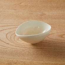 画像をギャラリービューアに読み込む, 中里花子 エッグボウル
