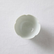 画像をギャラリービューアに読み込む, 竹下努 輪花深鉢
