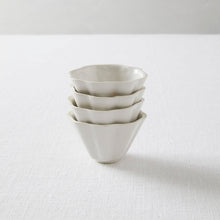 画像をギャラリービューアに読み込む, 中村豊実 輪花茶杯
