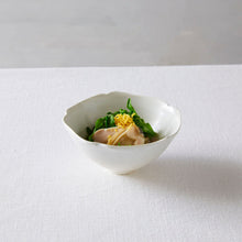 画像をギャラリービューアに読み込む, 中里花子 花弁小鉢

