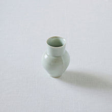 画像をギャラリービューアに読み込む, 渡辺キエ 一輪挿し
