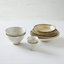 画像をギャラリービューアに読み込む, 荒賀文成 粉引き茶碗
