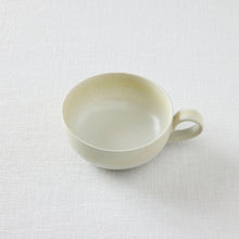 画像をギャラリービューアに読み込む, SAKUZAN 作山窯「ティーカップ」
