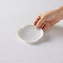 画像をギャラリービューアに読み込む, 藤村佳澄 ソーサー
