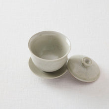 画像をギャラリービューアに読み込む, 齋藤有希子 牡丹唐草蓋碗
