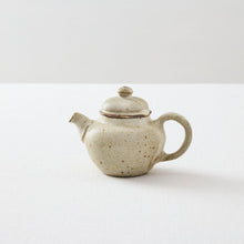 画像をギャラリービューアに読み込む, 天野千香 ヒビ粉引後手急須 茶壺
