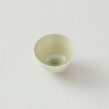 画像をギャラリービューアに読み込む, 稲村真耶 月光釉茶杯
