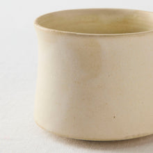 画像をギャラリービューアに読み込む, カラー:白
