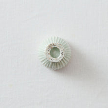 画像をギャラリービューアに読み込む, タナカシゲオ 白瓷高台面取鎬盃（約60ml）
