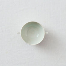 画像をギャラリービューアに読み込む, タナカシゲオ 白瓷耳盃（約50ml）
