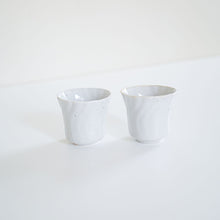 画像をギャラリービューアに読み込む, 安齋新・厚子 白磁ねじり杯
