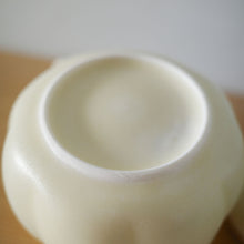 画像をギャラリービューアに読み込む, 村田匠也 黄釉茶壺
