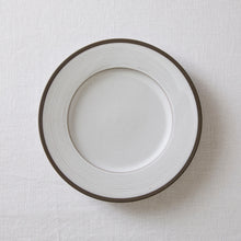 画像をギャラリービューアに読み込む, SAKUZAN 作山窯 snow wide plate
